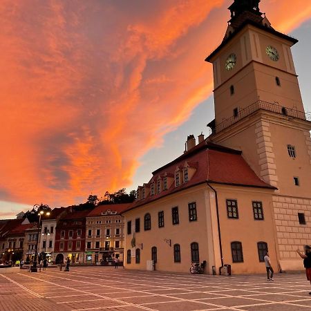 Key Apartments In Main Square Braşov Eksteriør billede