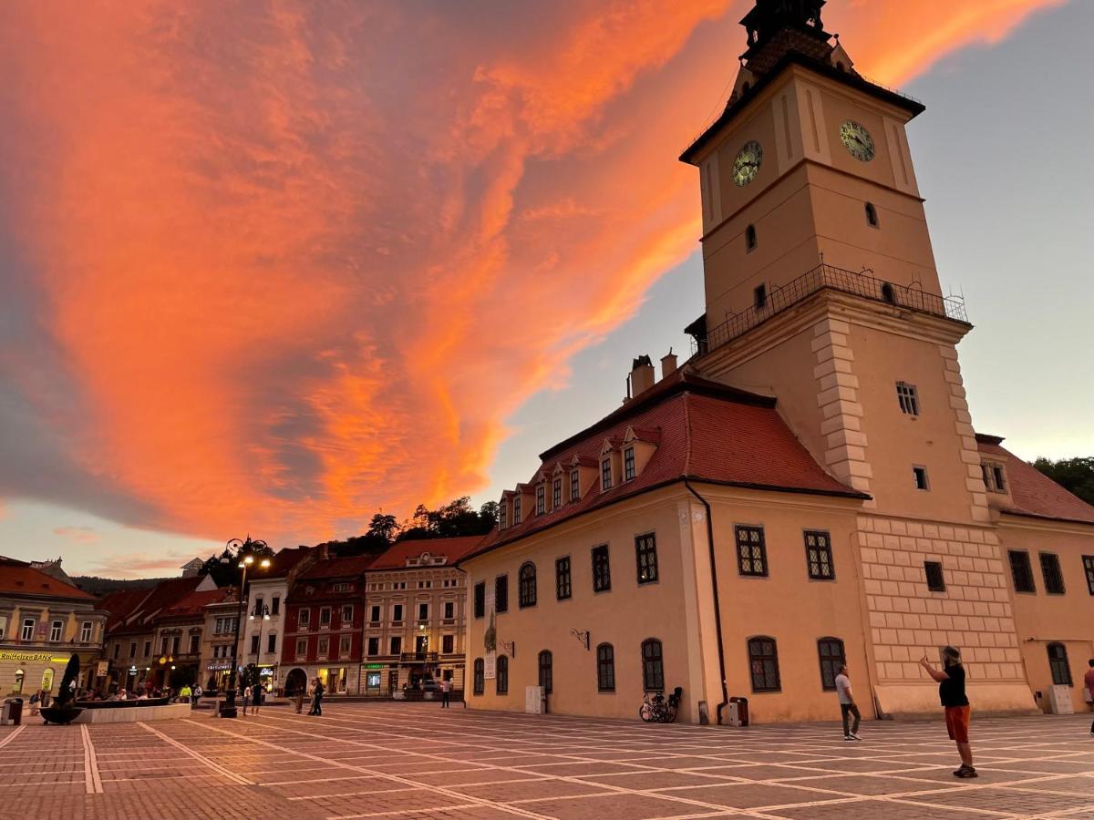 Key Apartments In Main Square Braşov Eksteriør billede