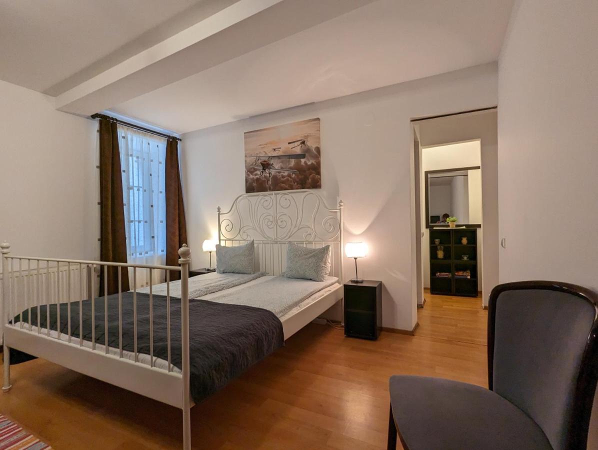 Key Apartments In Main Square Braşov Eksteriør billede
