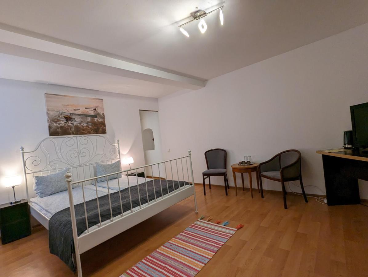 Key Apartments In Main Square Braşov Eksteriør billede