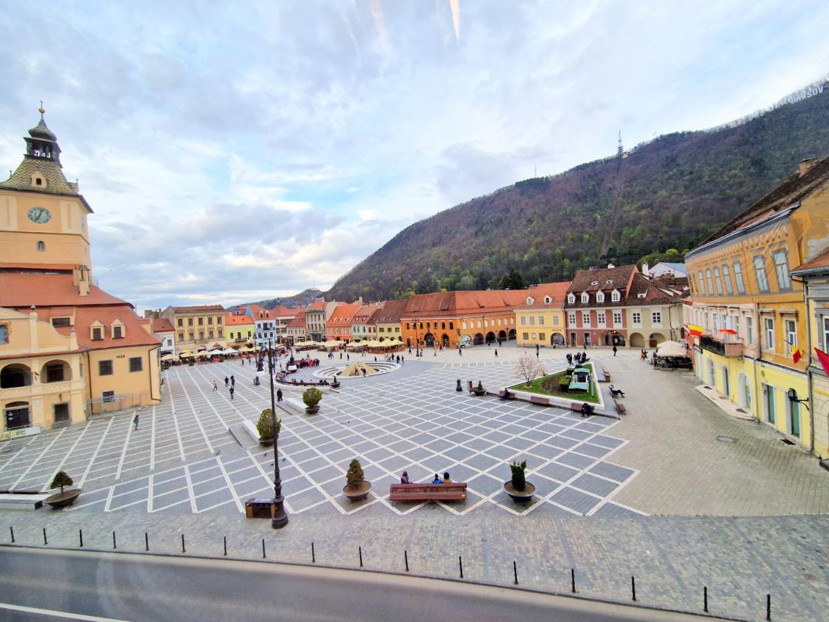Key Apartments In Main Square Braşov Eksteriør billede