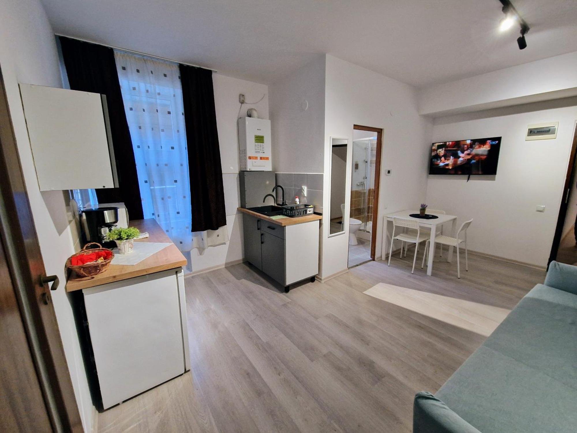 Key Apartments In Main Square Braşov Eksteriør billede