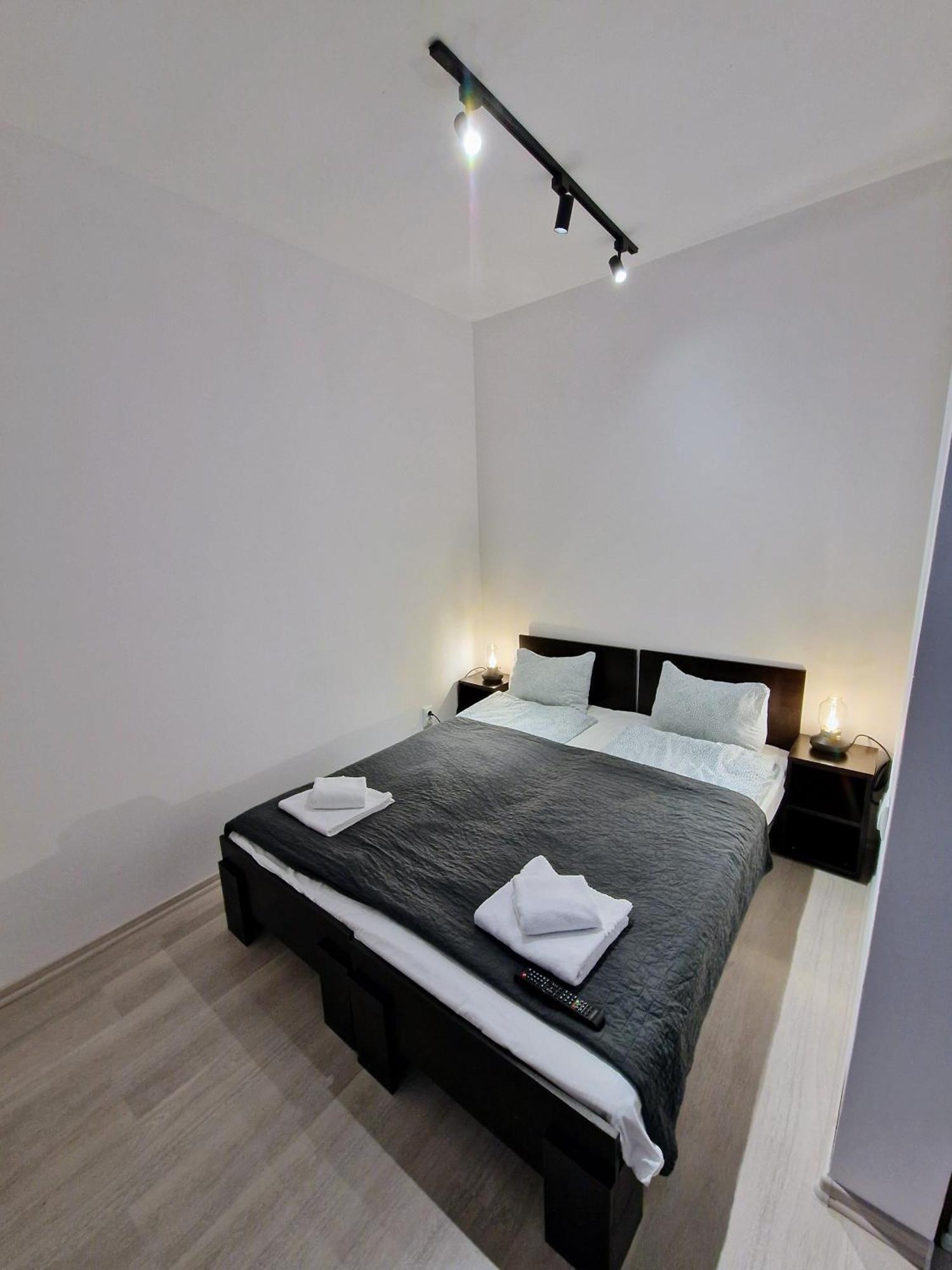 Key Apartments In Main Square Braşov Eksteriør billede
